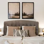 Old Town Design - 3 Min To Christmas Market Apartment *