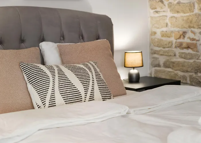 Old Town Design - 3 Min To Christmas Market *